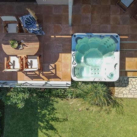 Klaritz Luxury Suites ラッシ エクステリア 写真
