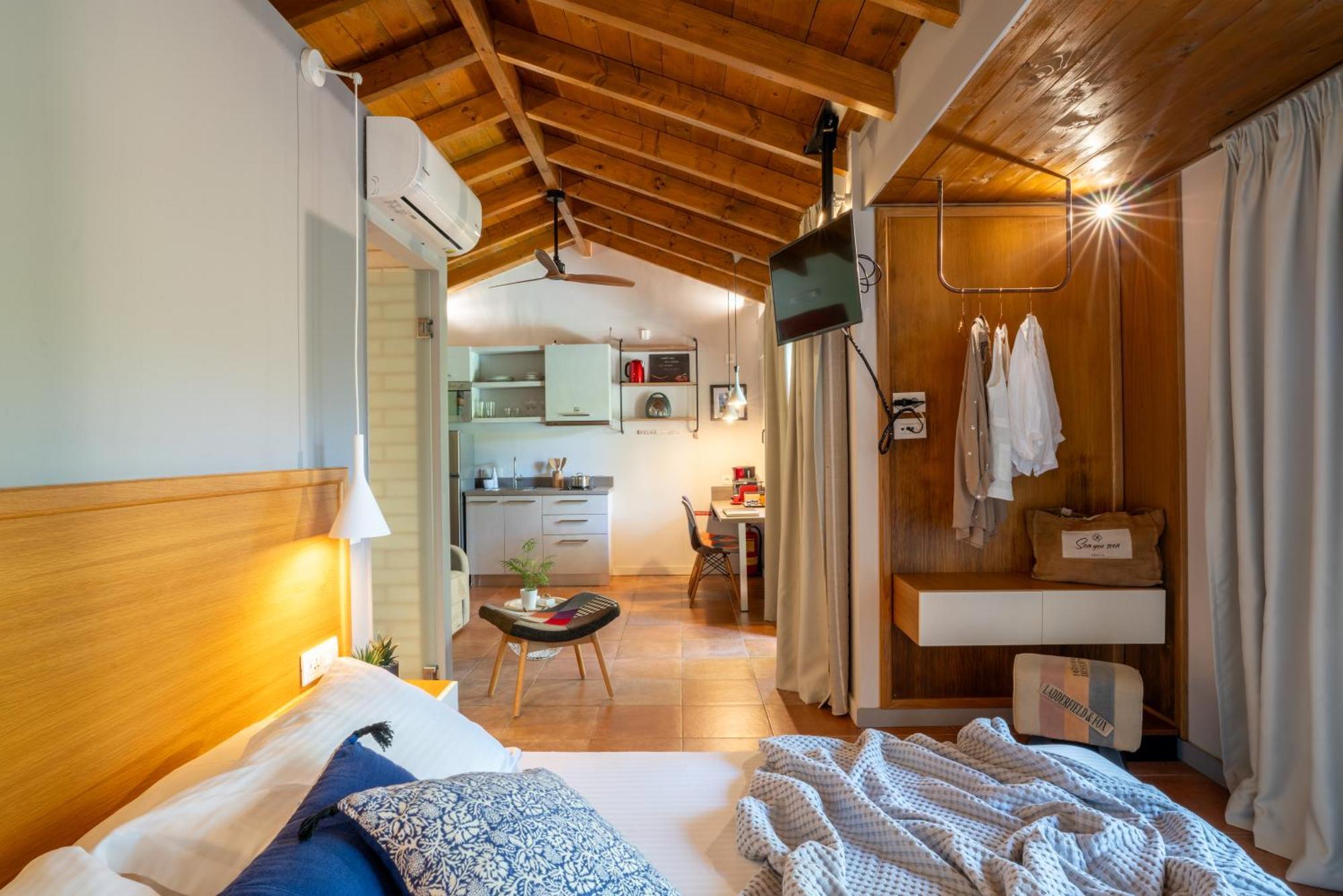 Klaritz Luxury Suites ラッシ エクステリア 写真